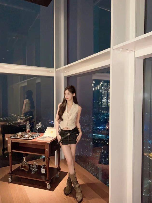 Jiang Xiaobai Gallery 6