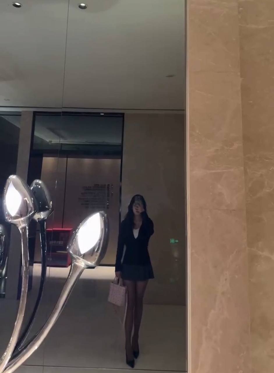 Luo Yinyin Gallery 4