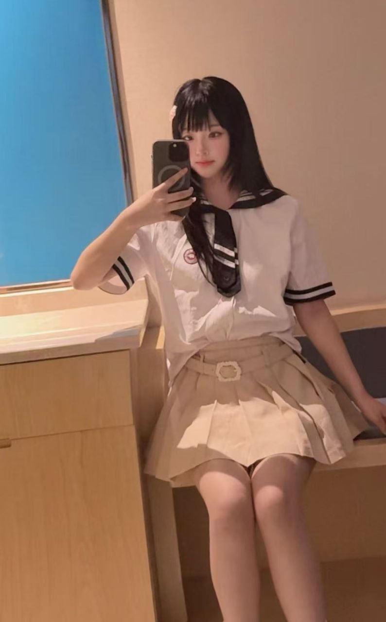 Cream Peach Gallery 6