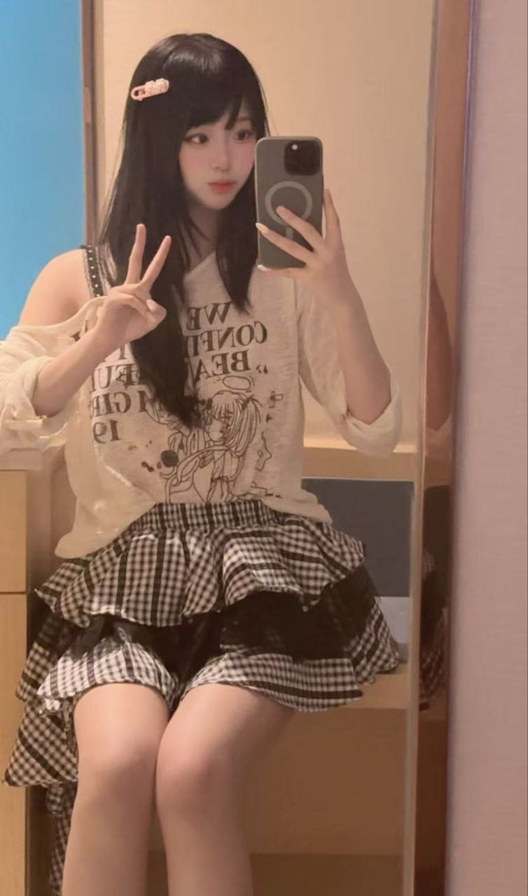 Cream Peach Gallery 3