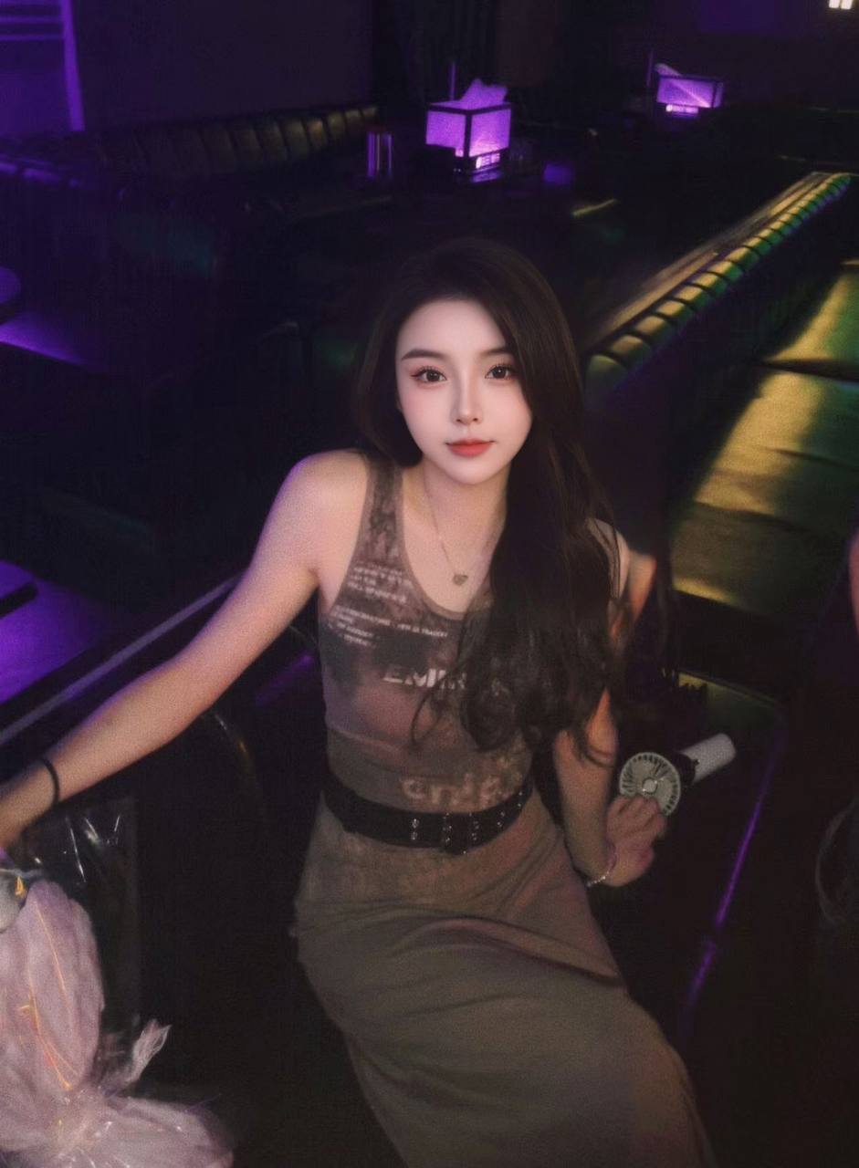 Top-tier Senior Gallery 5