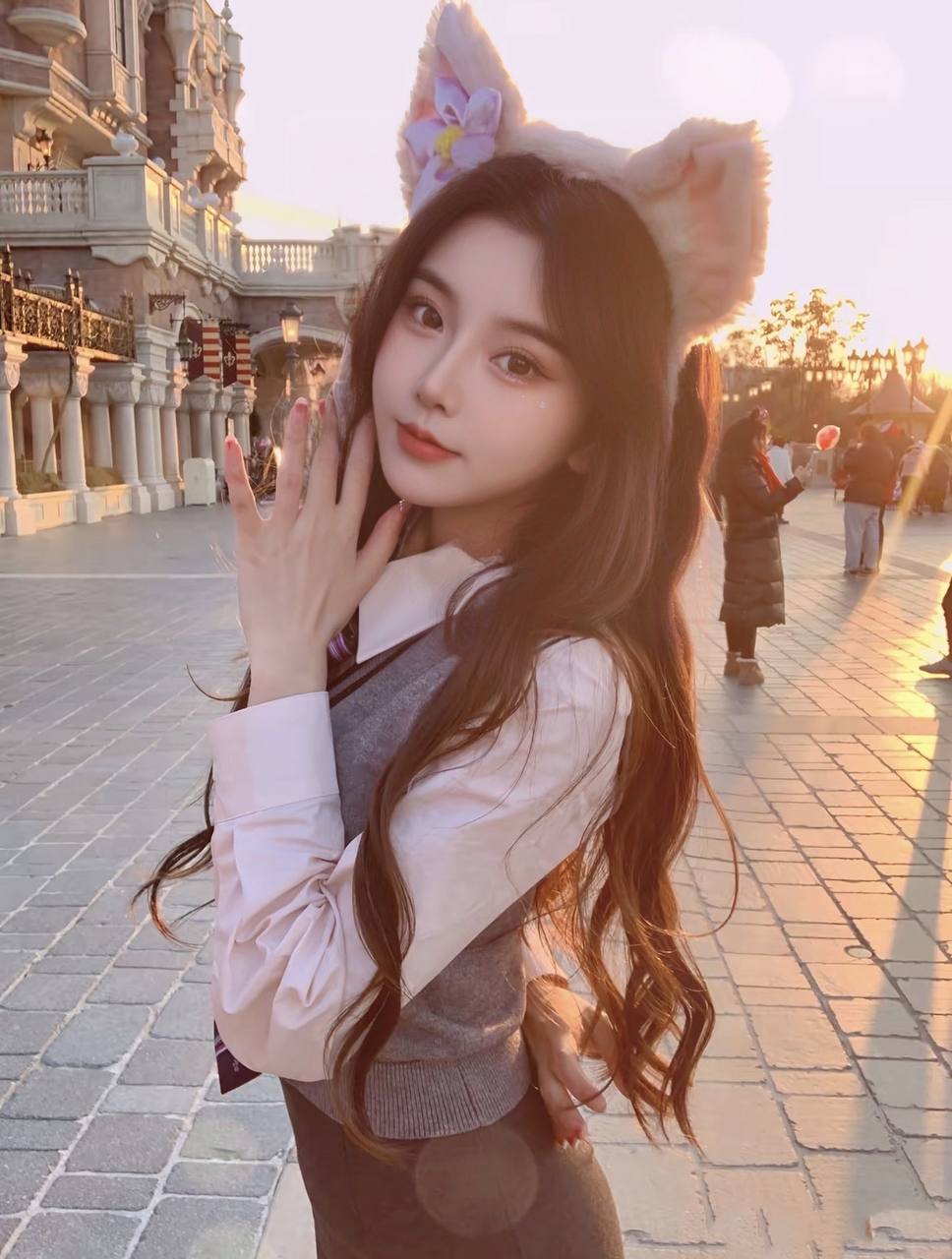 Top-tier Senior Gallery 2